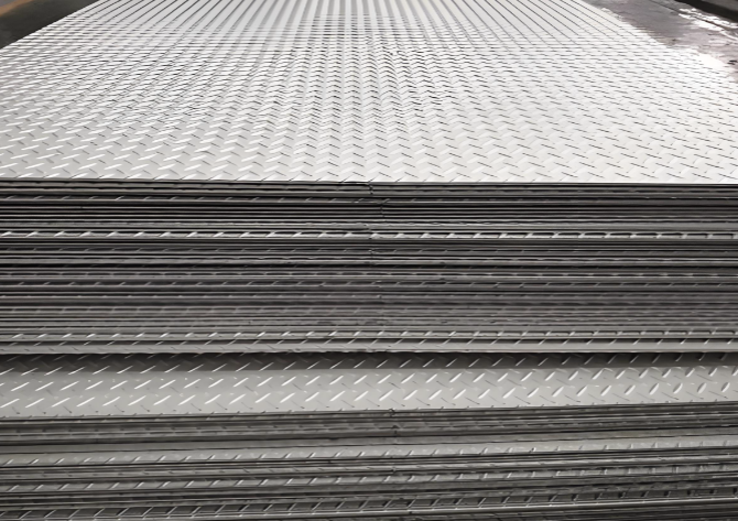 泰州不锈钢防滑板